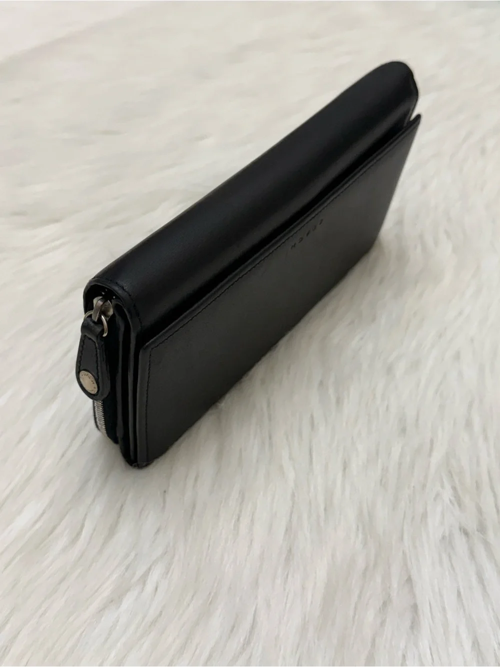 COACH - BLACK ALL SMOOTH LEATHER VINTAGE TRIFOLD TRAVEL WALLET